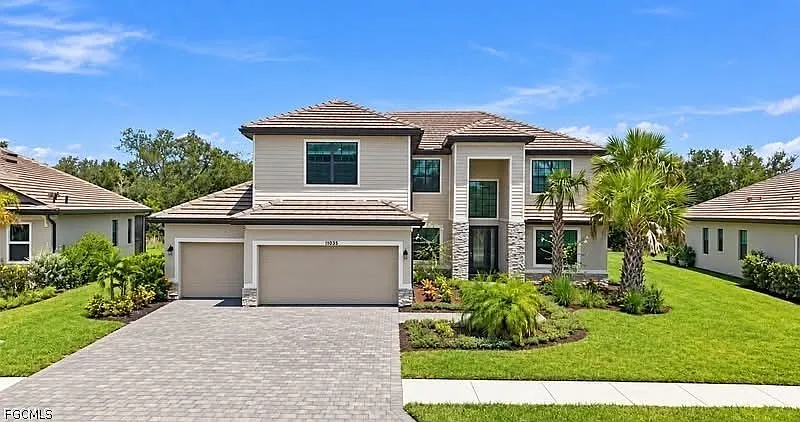6 bed, 3.0 bath, 3464 sqft, $8,000 — Photo 1