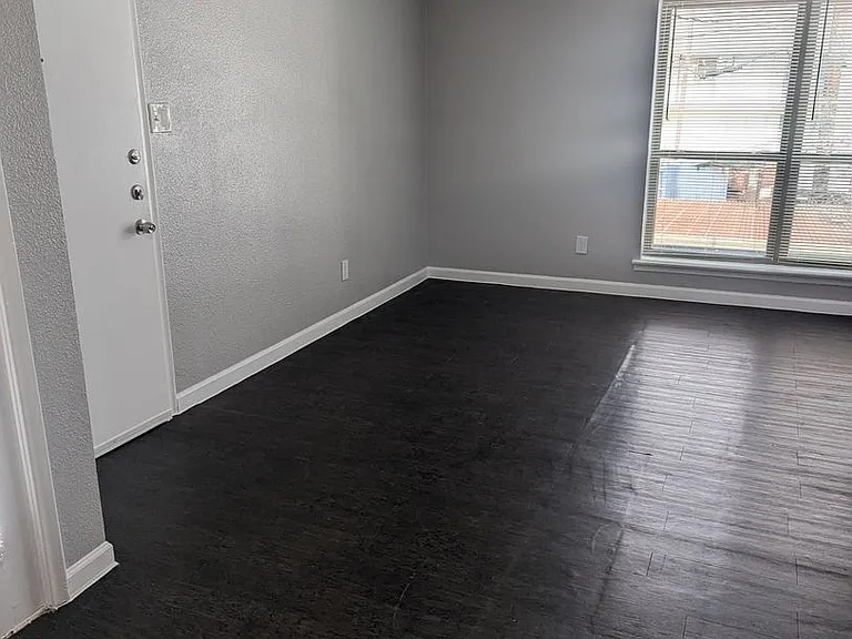 1000 Grigsby Ave — Photo 5