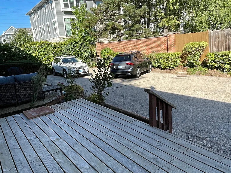 1703 Winnetka Rd — Photo 12
