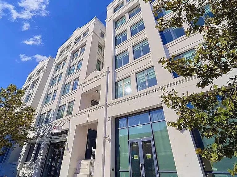 53 Hope St #205 — Photo 23
