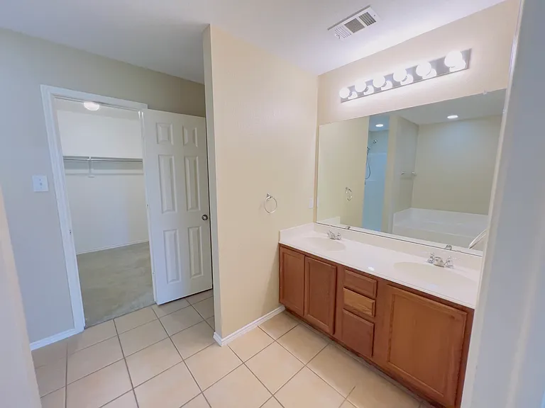 1210 Antoinette Dr — Photo 12