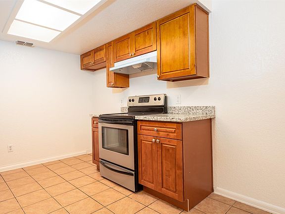 3rd image of 8260 Union House Way