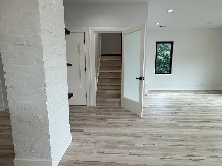 6810 Herman Ave #UP — Photo 8