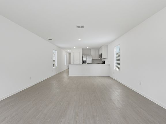 5th image of 801 Wagtail Dr