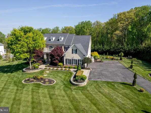 3927 Briar Knoll Cir, Phoenix, MD 21131