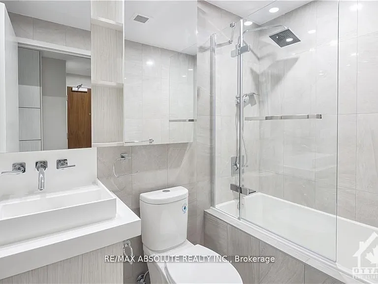 101 Queen St #1011 — Photo 10