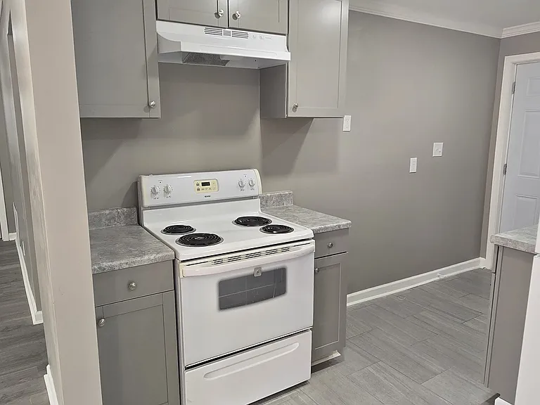 709 Patton Ave — Photo 5