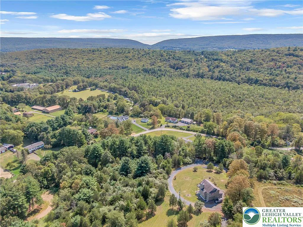 3147 Ross Rd photo 1