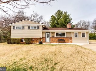 2616 Woodlawn Ln, Alexandria, VA 22306