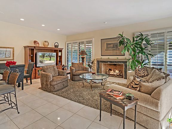 4th image of 58 Dartmouth Dr