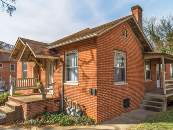1905 Jefferson Park Ave, Charlottesville, VA 22903