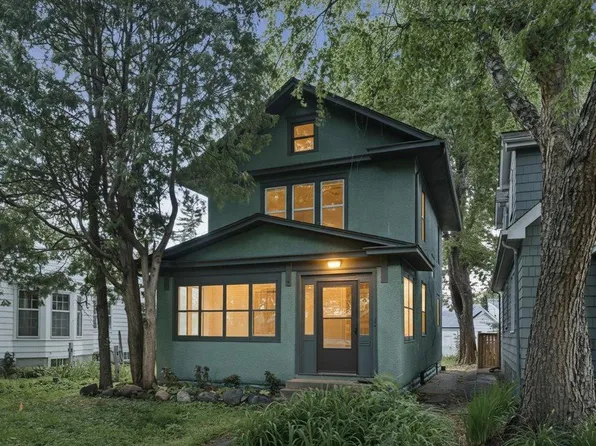 712 Cedar Lake Rd S, Minneapolis, MN 55405