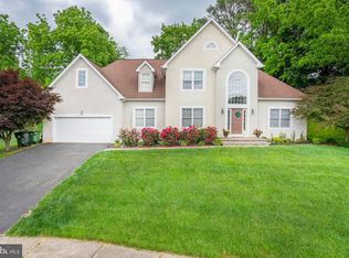 11 High Pond Dr, Newark, DE 19711