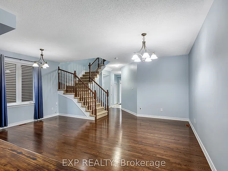 635 Moorpark Ave — Photo 13