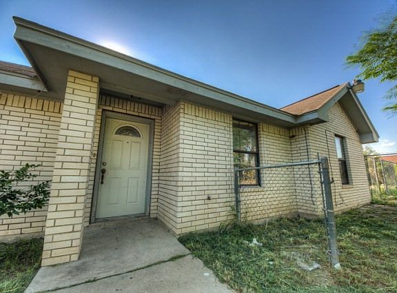 2nd image of 6001 Pueblo Del Sol W