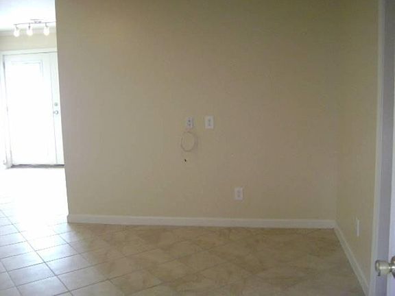 TV wall w/ cable hookup