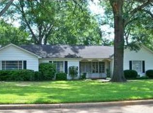 2502 N Pecan St, Nacogdoches, TX 75965