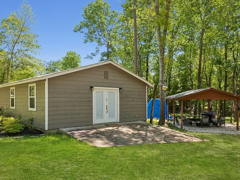 10 Boat Launch Rd #B — Photo 2