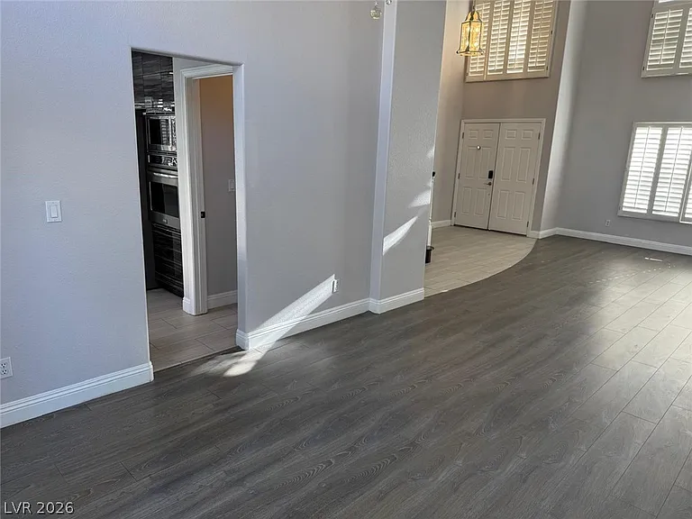 8218 Mount Nido Dr — Photo 15