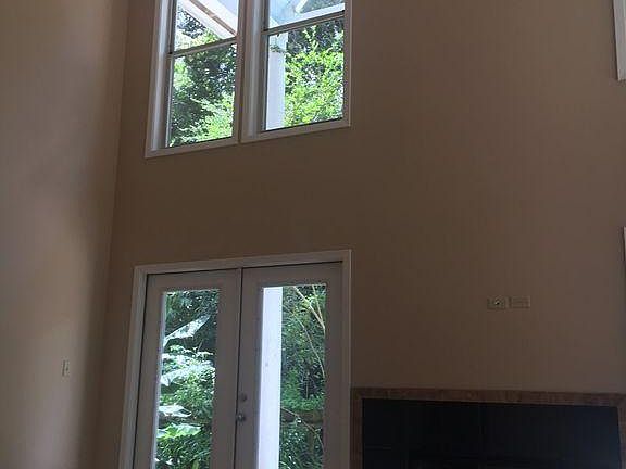 5th image of 1488 Mitchell Ave