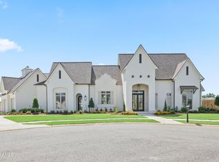 205 Rue De La Rochelle, Broussard, LA 70518