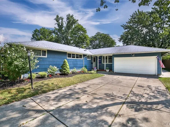 26 Devon Ln, Williamsville, NY 14221