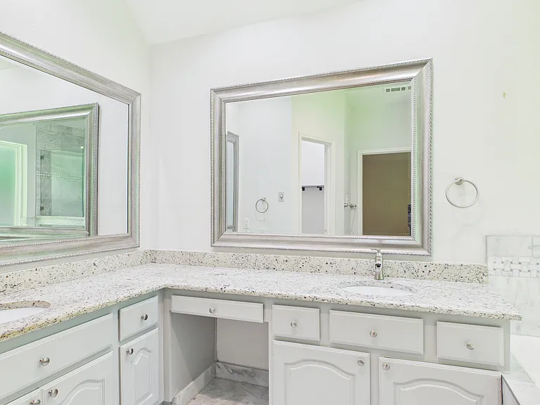 1405 Meadowbrook Dr — Photo 18