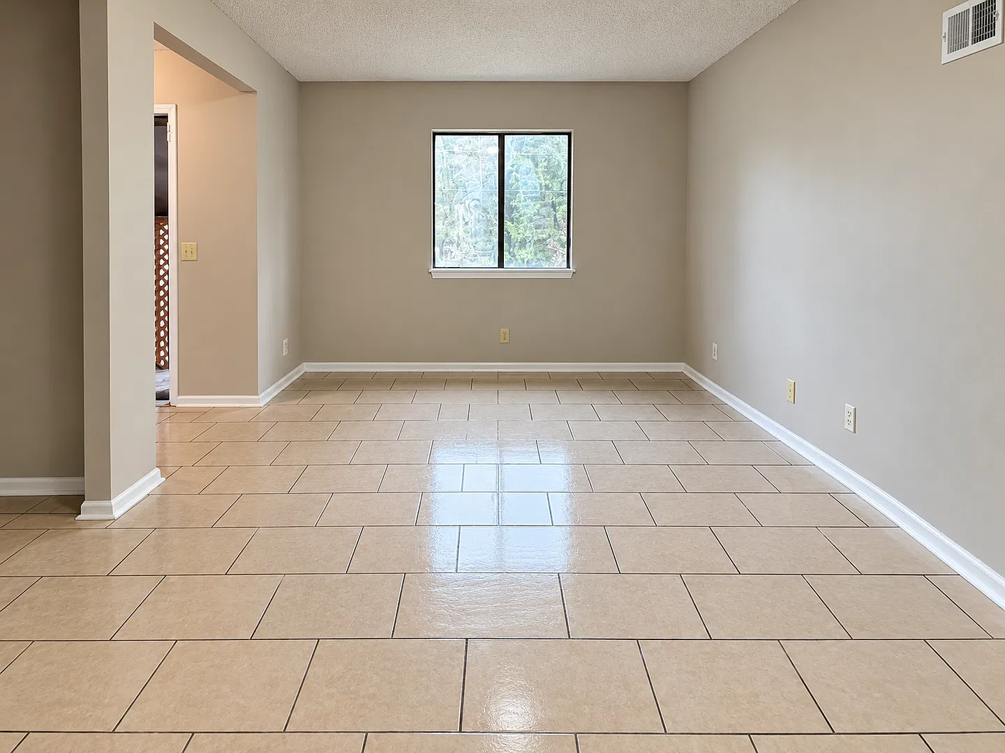 1718 Horseshoe Drive — Photo 4
