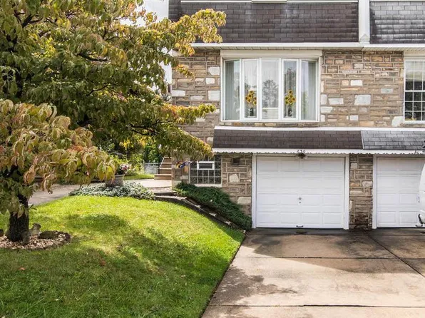 630 Emerson St, Philadelphia, PA 19111