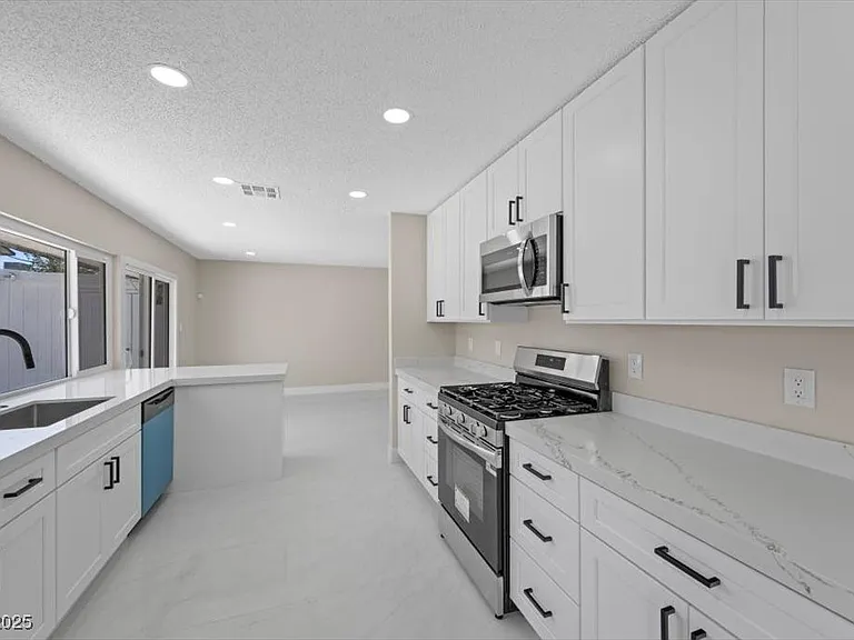 2975 Boise St — Photo 14