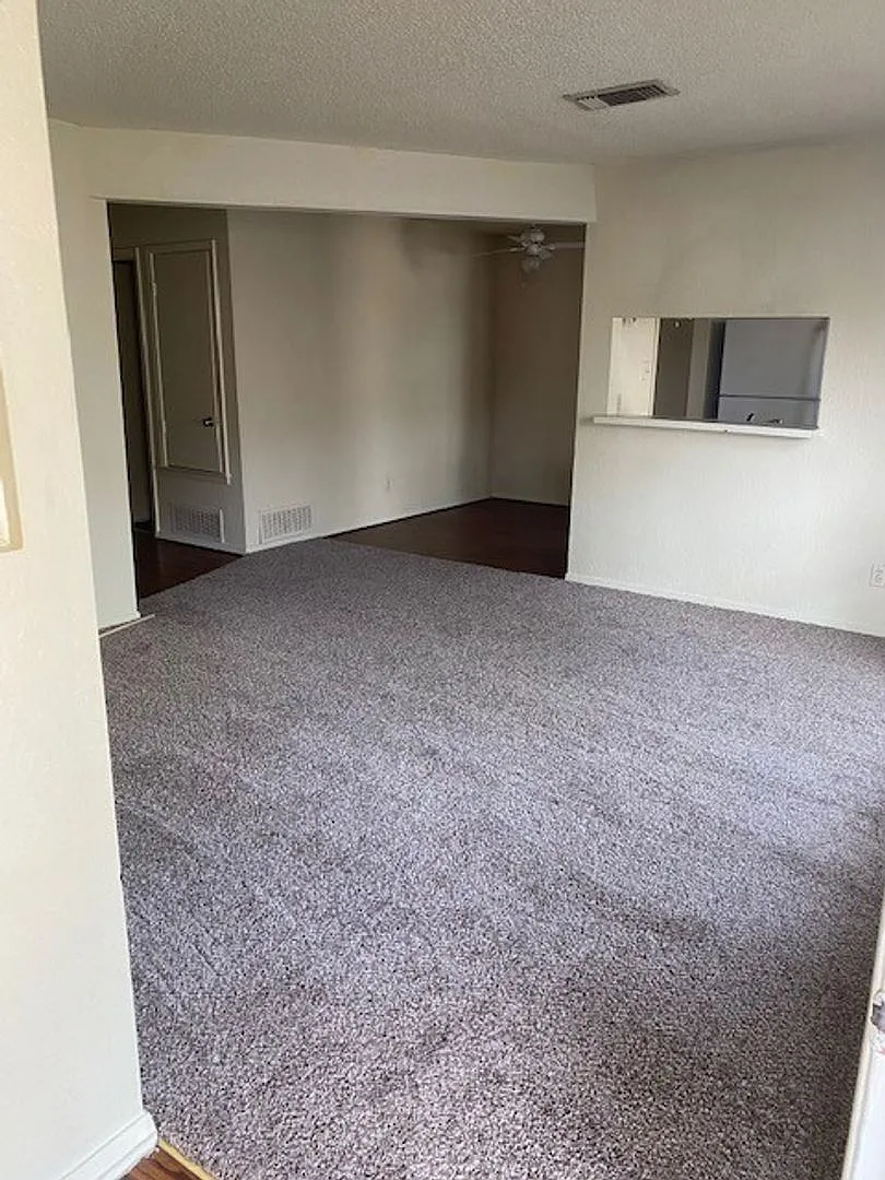 2 Bedroom Apartment By Twu — Photo 3