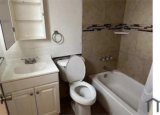 1428 Corfield Ln SW — Photo 4
