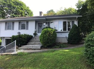 68 State St, Westerly, RI 02891