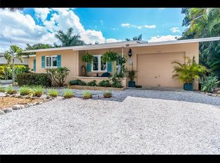 205 55th St, Holmes Beach, FL 34217