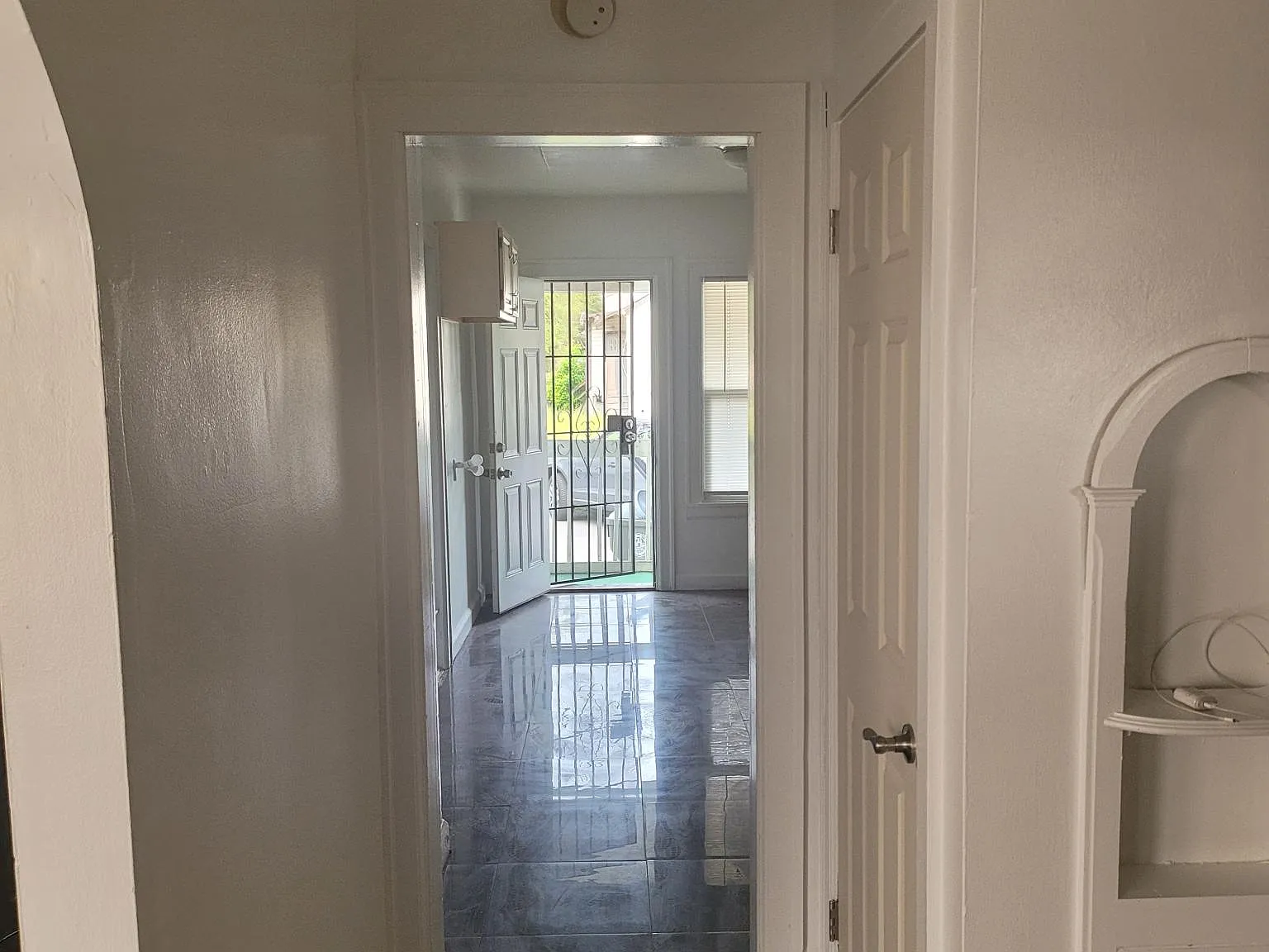 3973 High St — Photo 2