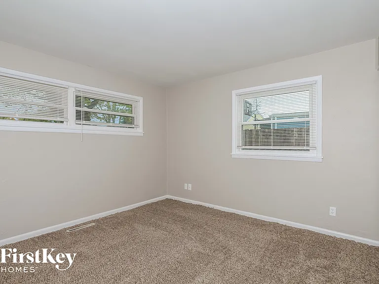 3704 Homecomer Dr — Photo 11