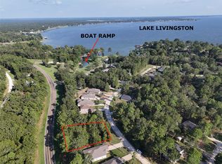 N Village Cove Loop, Livingston, TX 77351