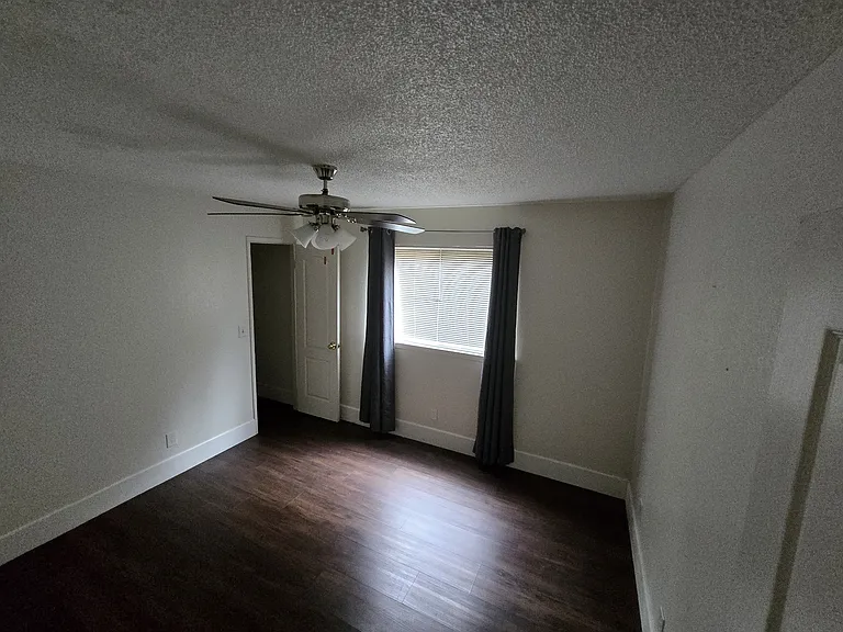 1888 E Deyoung Dr — Photo 23