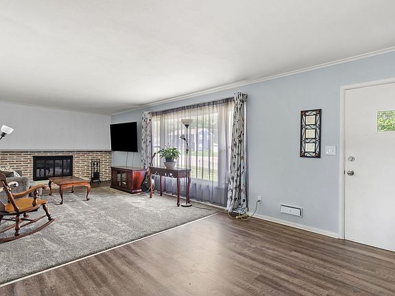 5th image of 2605 E Central Park Ave