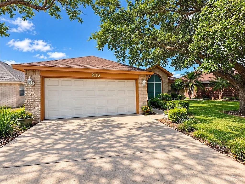 3 bed, 2.0 bath, 1442 sqft, $1,600 — Photo 1