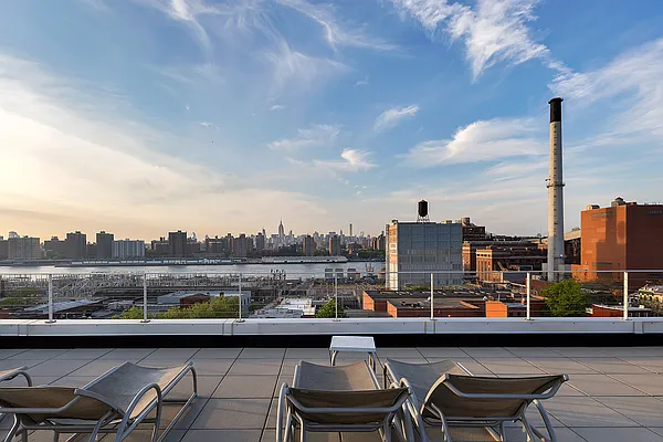 Rented by CORE | media 31