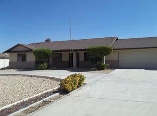 14247 Cronese Rd, Apple Valley, CA 92307