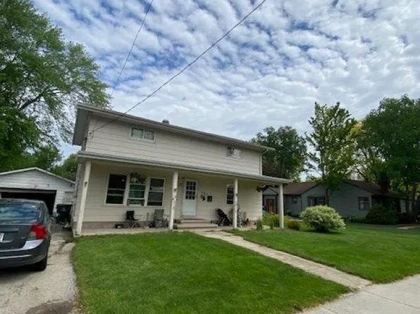 543 E Pearl St, Seymour, WI 54165