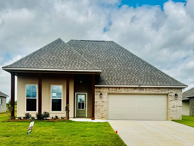 190 Berkshire Pl — Photo 1