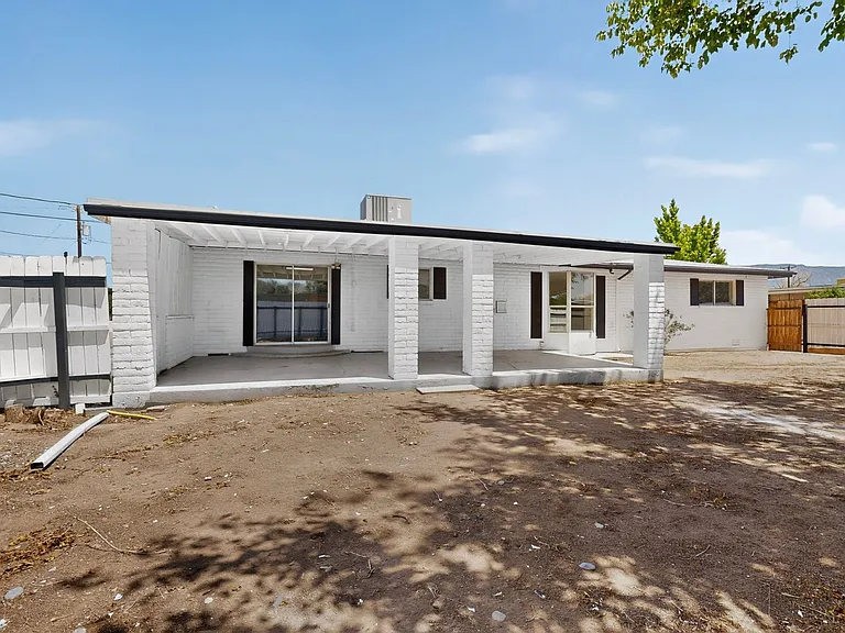 824 Ortega Rd NW — Photo 38