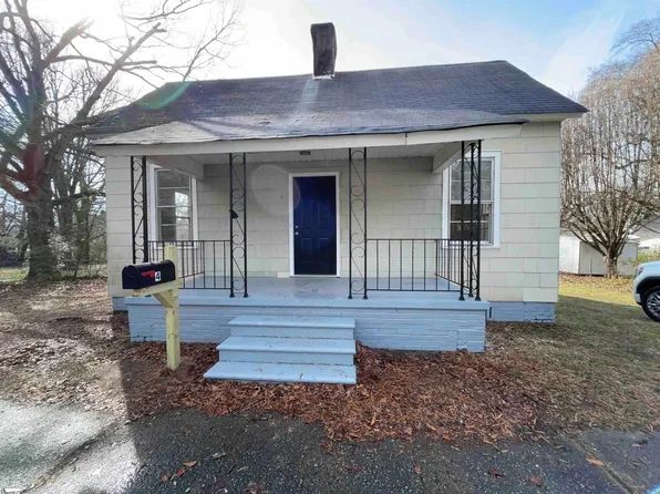 4 McGee St, Belton, SC 29627