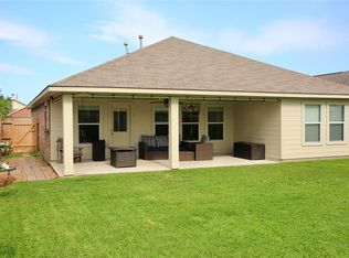 748 Spoonbill Ln, La Marque, TX 77568