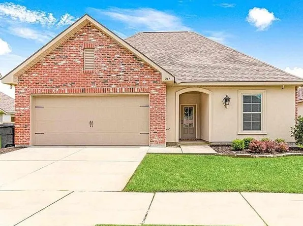 217 Lake Pride Dr, Baton Rouge, LA 70820