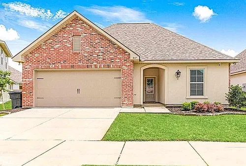 217 Lake Pride Dr Photo 1