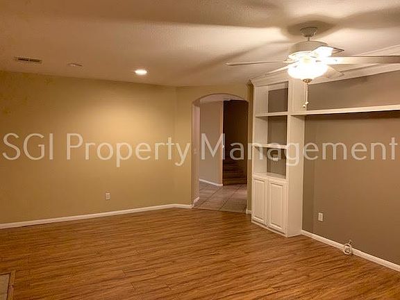 3rd image of 1374 Louisiana Lakes Ave